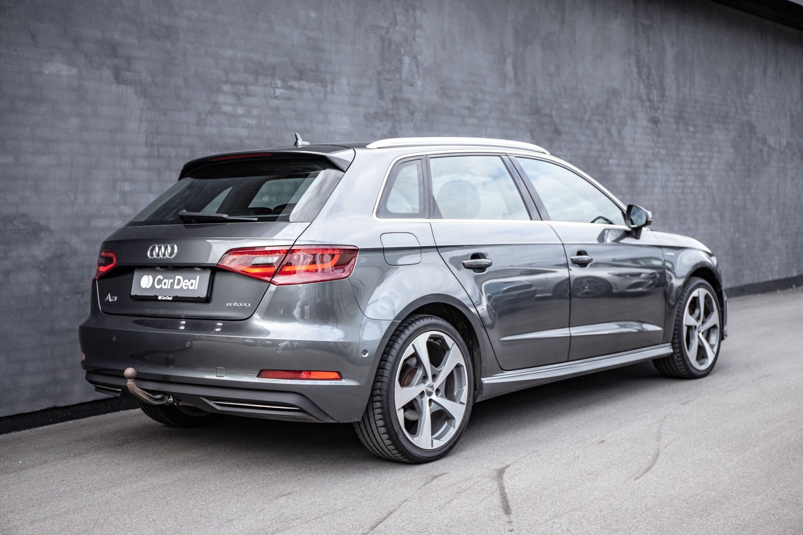 flexleasing-audi-a3-14-e-tron-s-line-sportback-s-tr-5d-findleasing