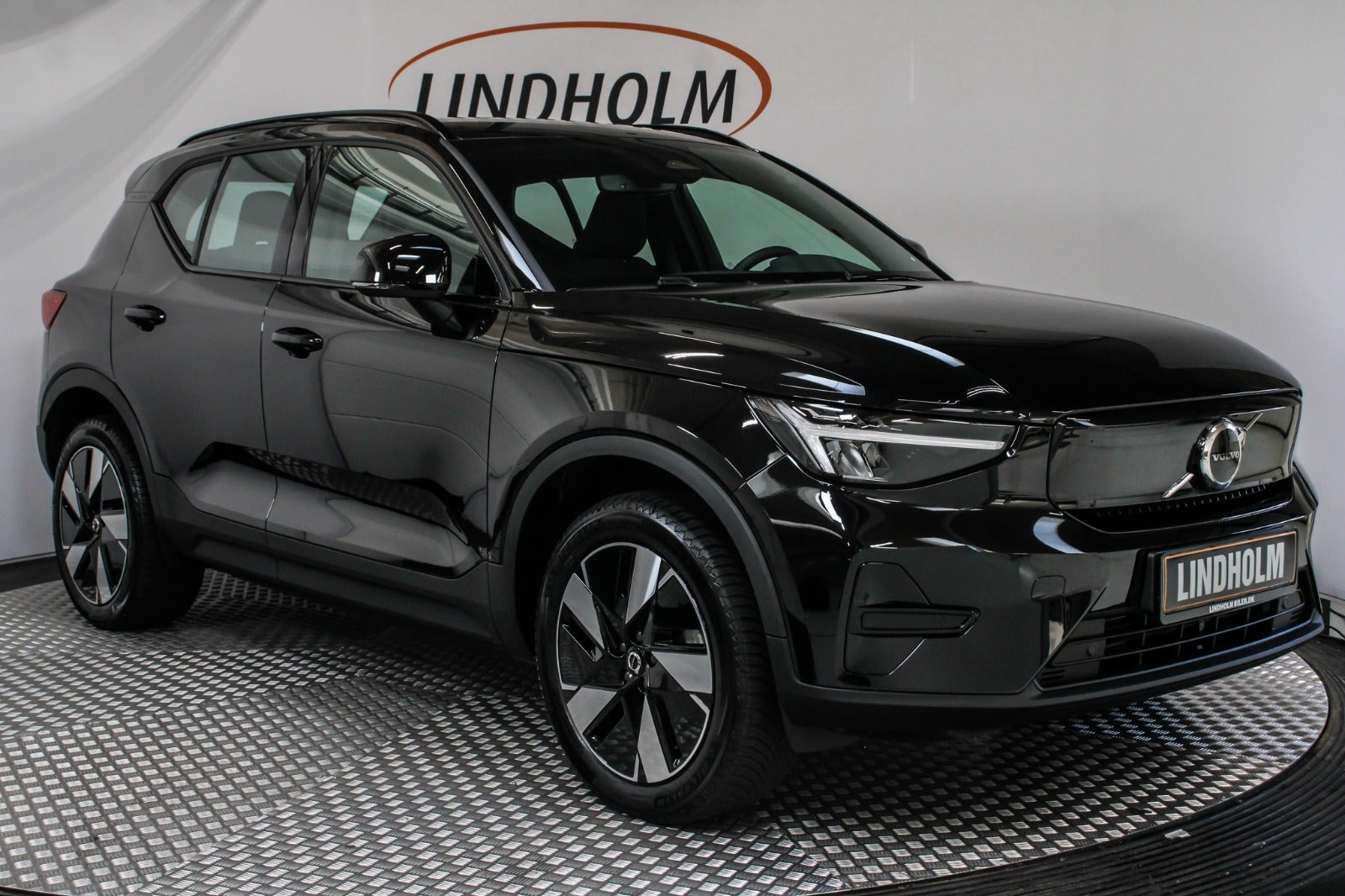 flexleasing-volvo-xc40-p6-recharge-plus-5d-findleasing