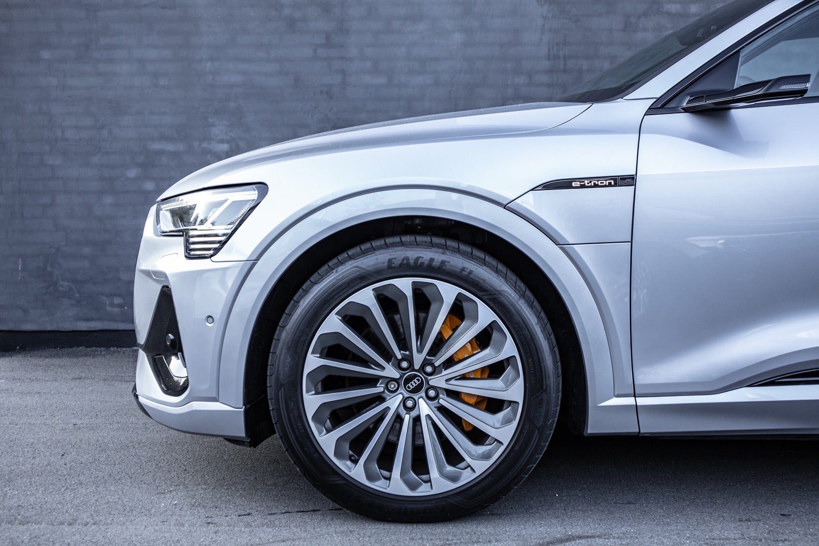 flexleasing-audi-e-tron-55-s-line-sportback-quattro-5d-findleasing