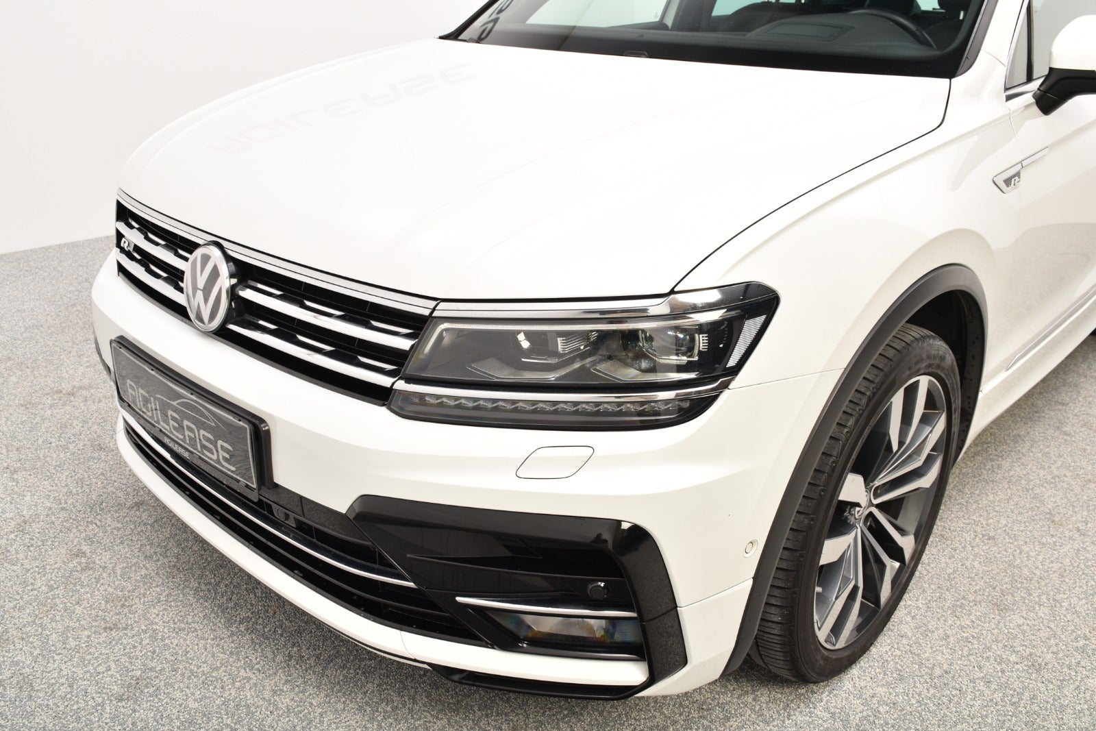 flexleasing-vw-tiguan-20-tdi-190-r-line-dsg-4motion-5d-findleasing