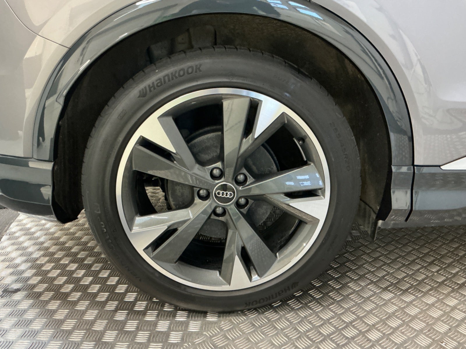 flexleasing-audi-q4-e-tron-40-s-line-5d-findleasing