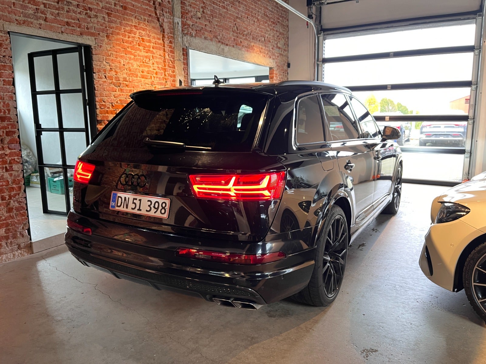 flexleasing-audi-sq7-40-tdi-quattro-tiptr-5d-findleasing