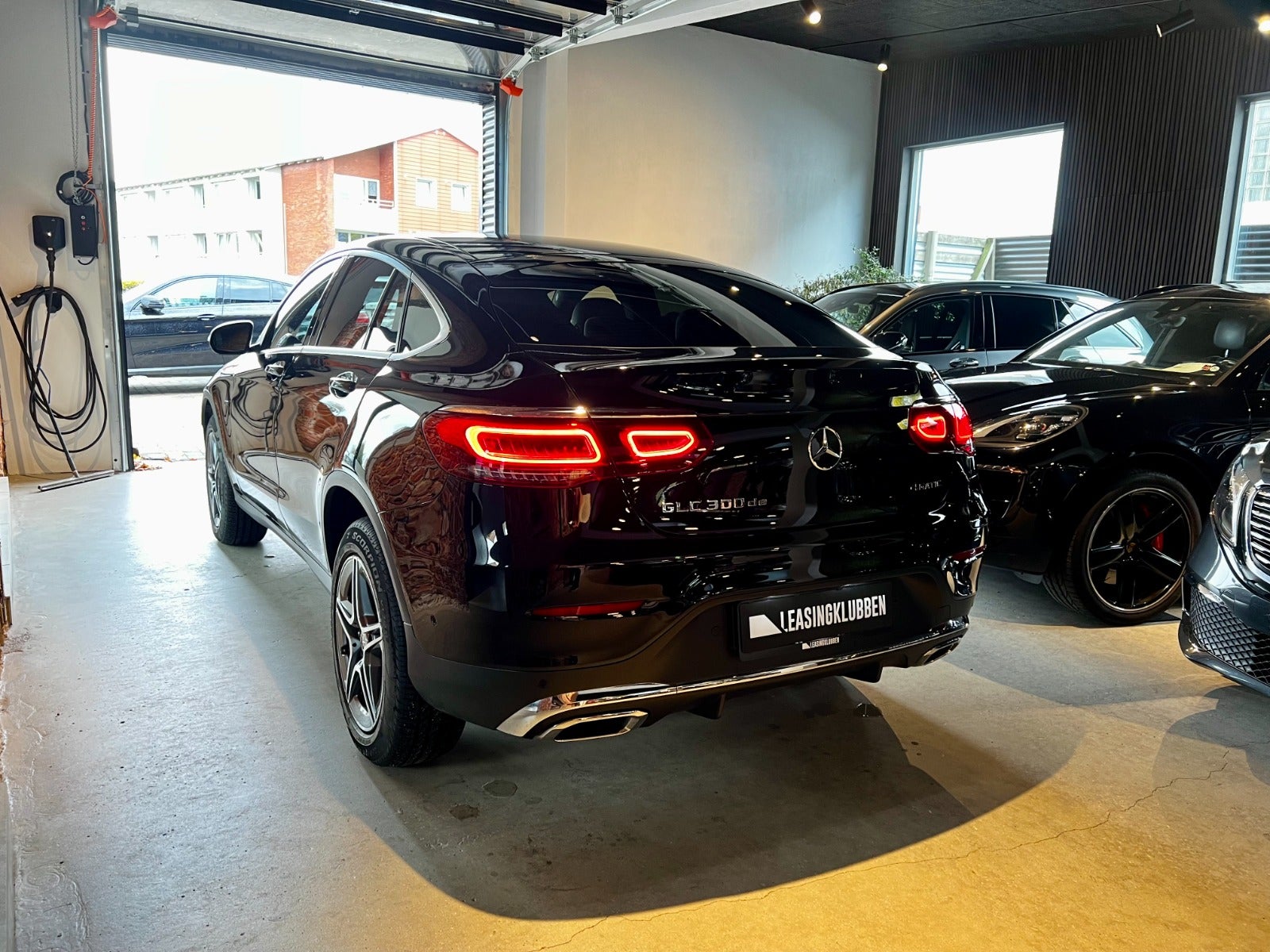 flexleasing-mercedes-glc300-de-20-amg-line-coupe-aut-4matic-5d-findleasing