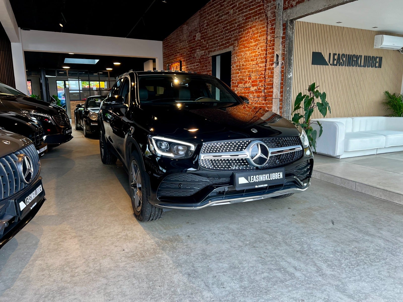 flexleasing-mercedes-glc300-de-20-amg-line-coupe-aut-4matic-5d-findleasing