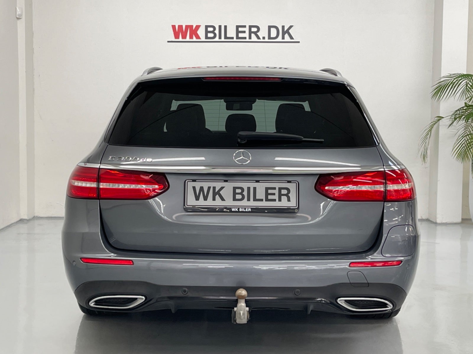 flexleasing-mercedes-e300-de-20-amg-line-night-edition-stc-aut-5d-findleasing