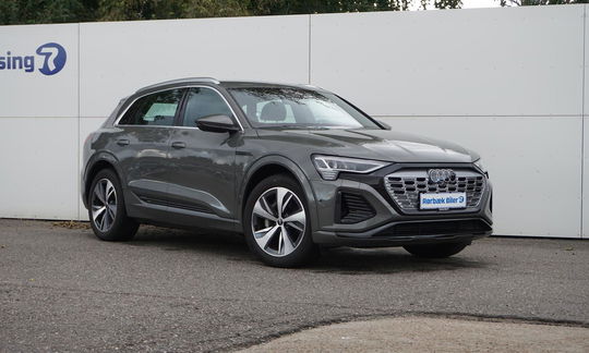 Audi Q8 e-tron 50 S-line quattro 5d