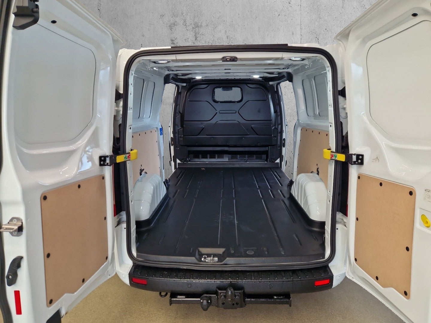 flexleasing-ford-transit-custom-300l-20-tdci-130-trend-findleasing