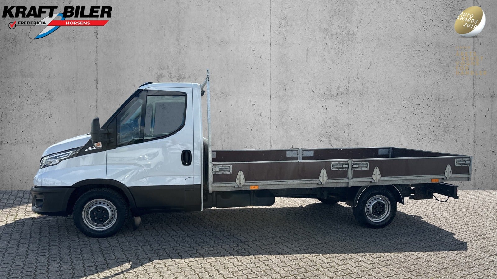 flexleasing-iveco-daily-30-35s18-4100mm-lad-ag8-findleasing