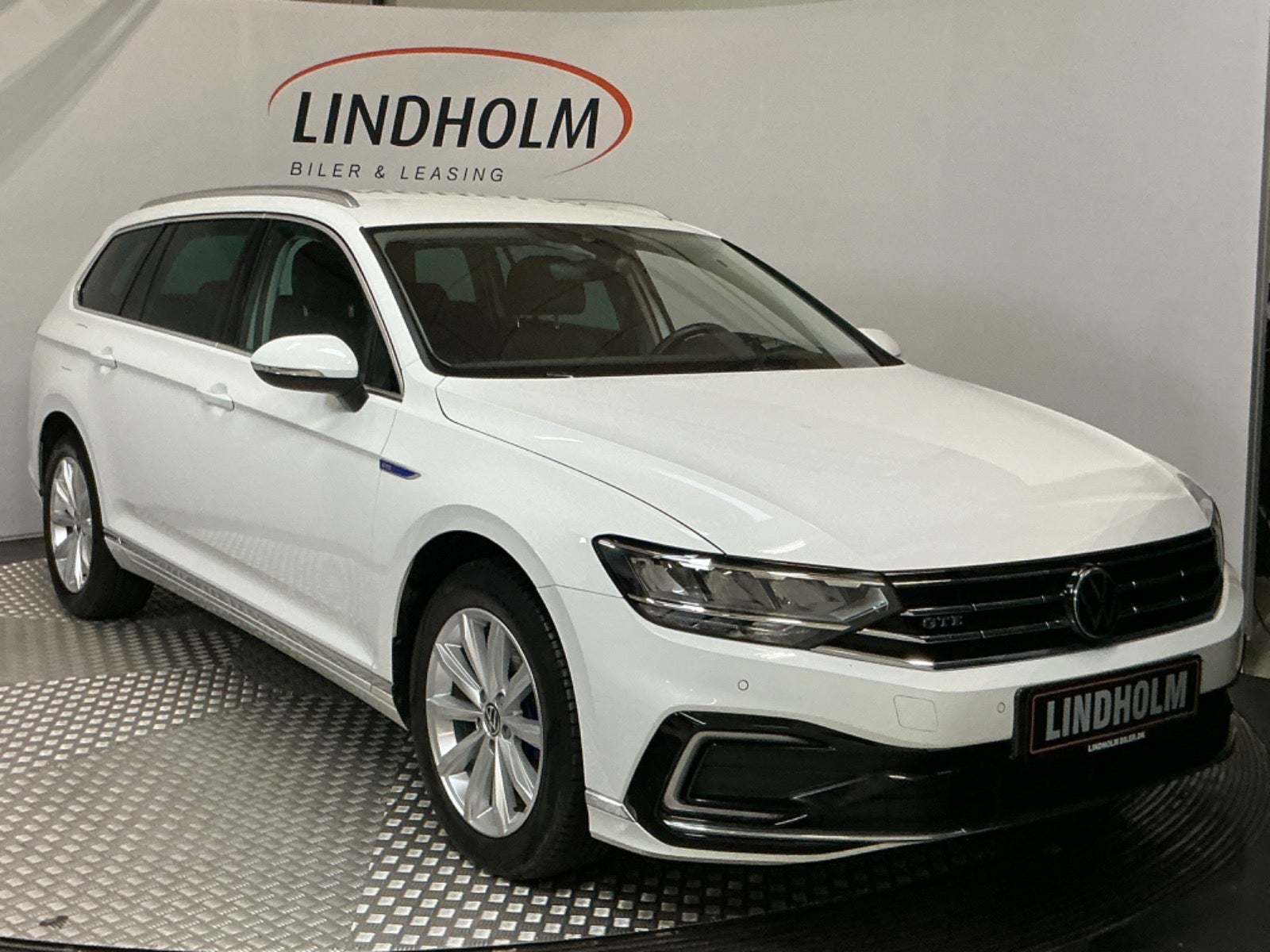 flexleasing-vw-passat-14-gte-high-variant-dsg-5d-findleasing