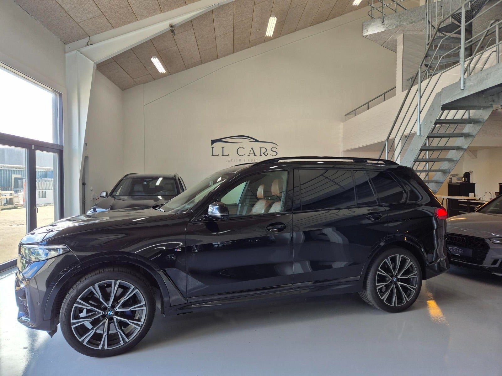 flexleasing-bmw-x7-30-xdrive30d-aut-5d-findleasing