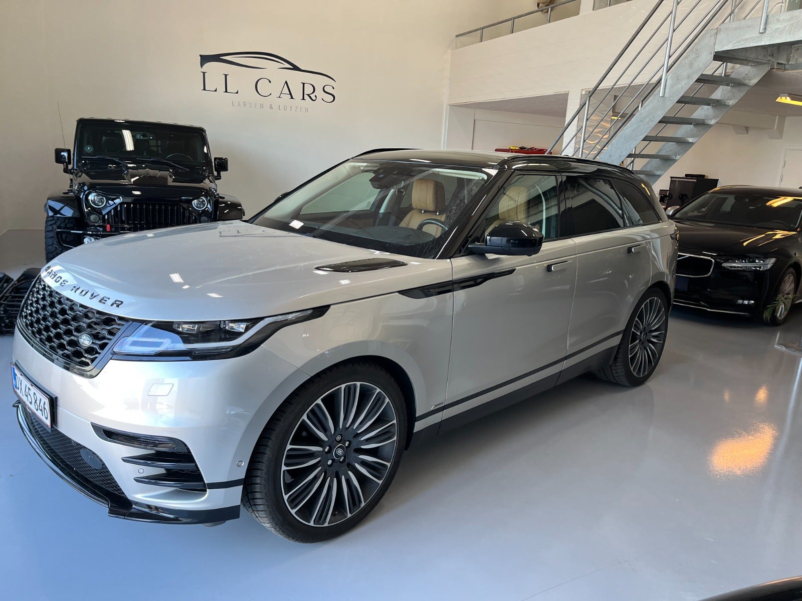 flexleasing-land-rover-range-rover-velar-30-p380-r-dynamic-hse-aut-5d-findleasing