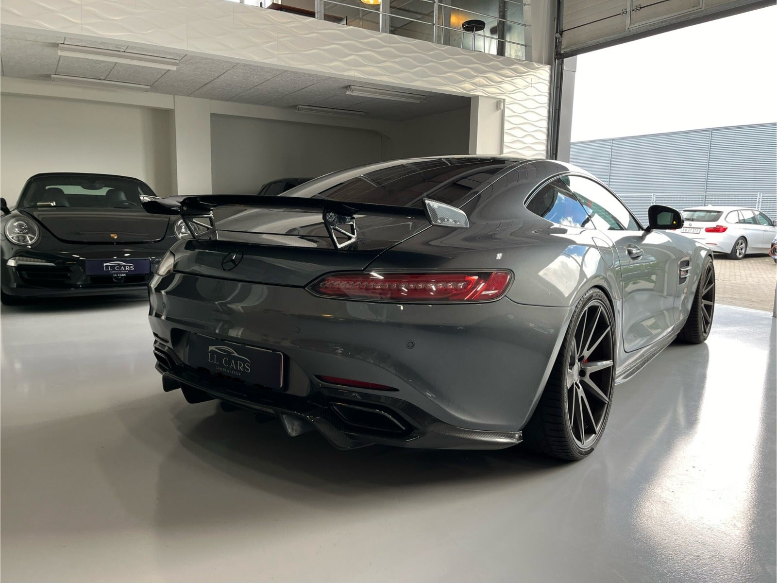 flexleasing-mercedes-amg-gt-s-40-aut-2d-findleasing