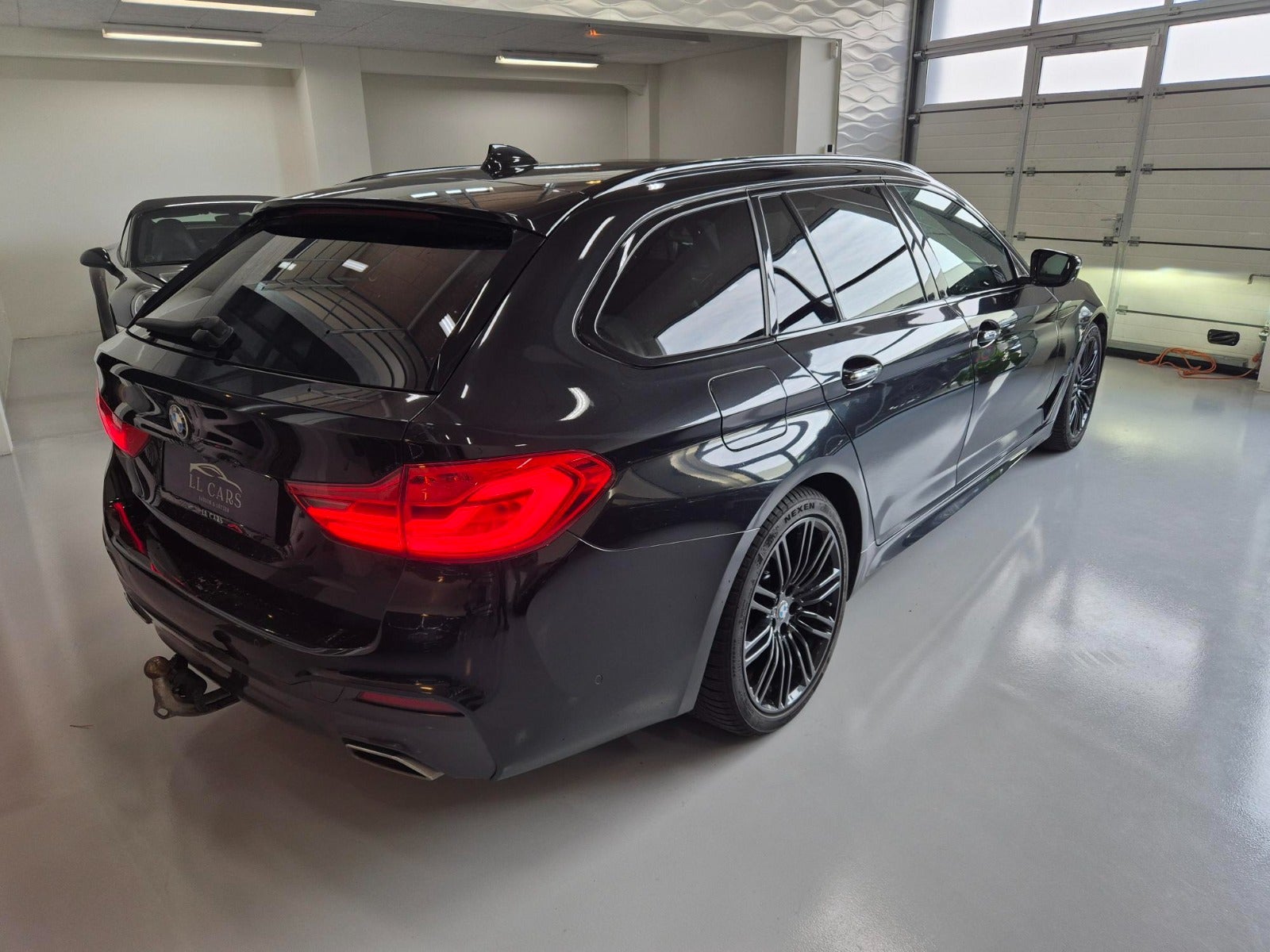 flexleasing-bmw-530d-30-touring-m-sport-xdrive-aut-5d-findleasing