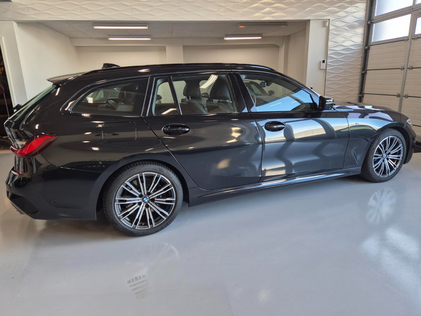 flexleasing-bmw-330i-20-touring-m-sport-aut-5d-findleasing