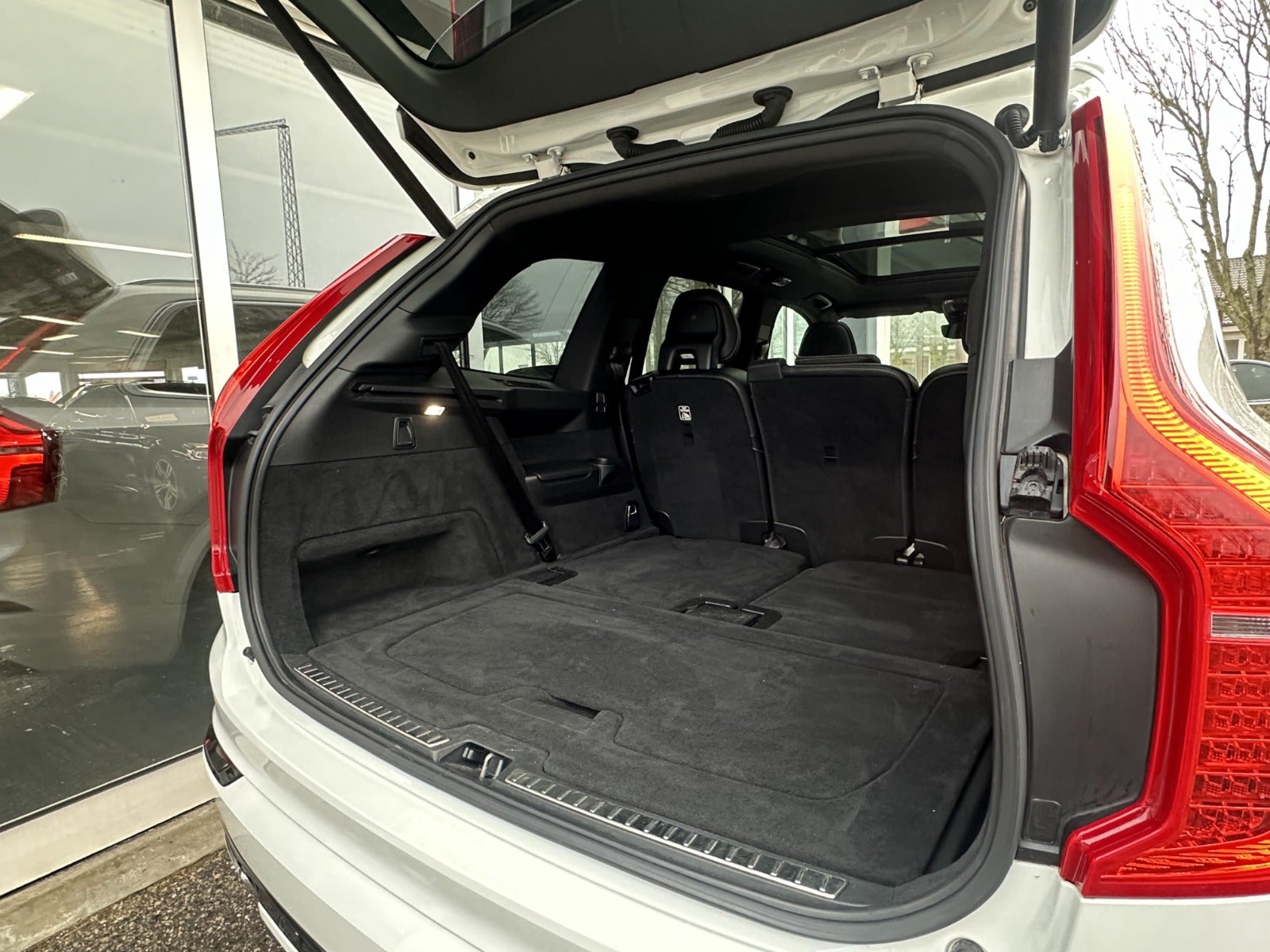 flexleasing-volvo-xc90-20-d5-235-r-design-aut-awd-7prs-5d-findleasing