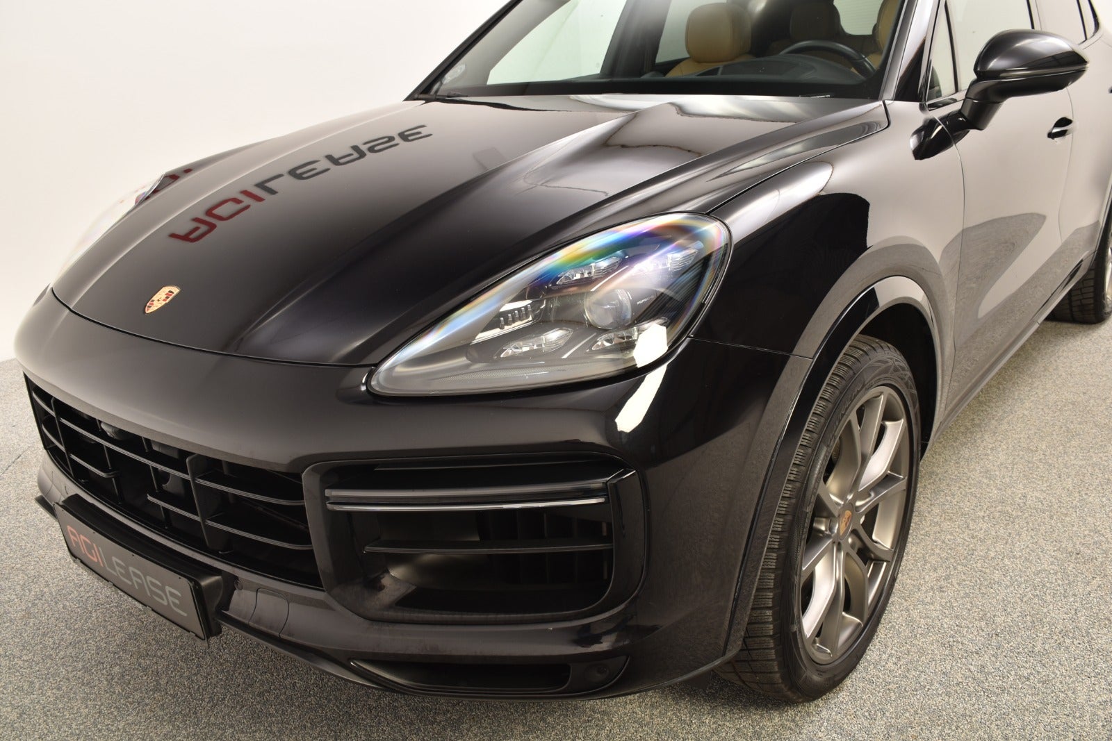 flexleasing-porsche-cayenne-turbo-40-tiptr-5d-findleasing