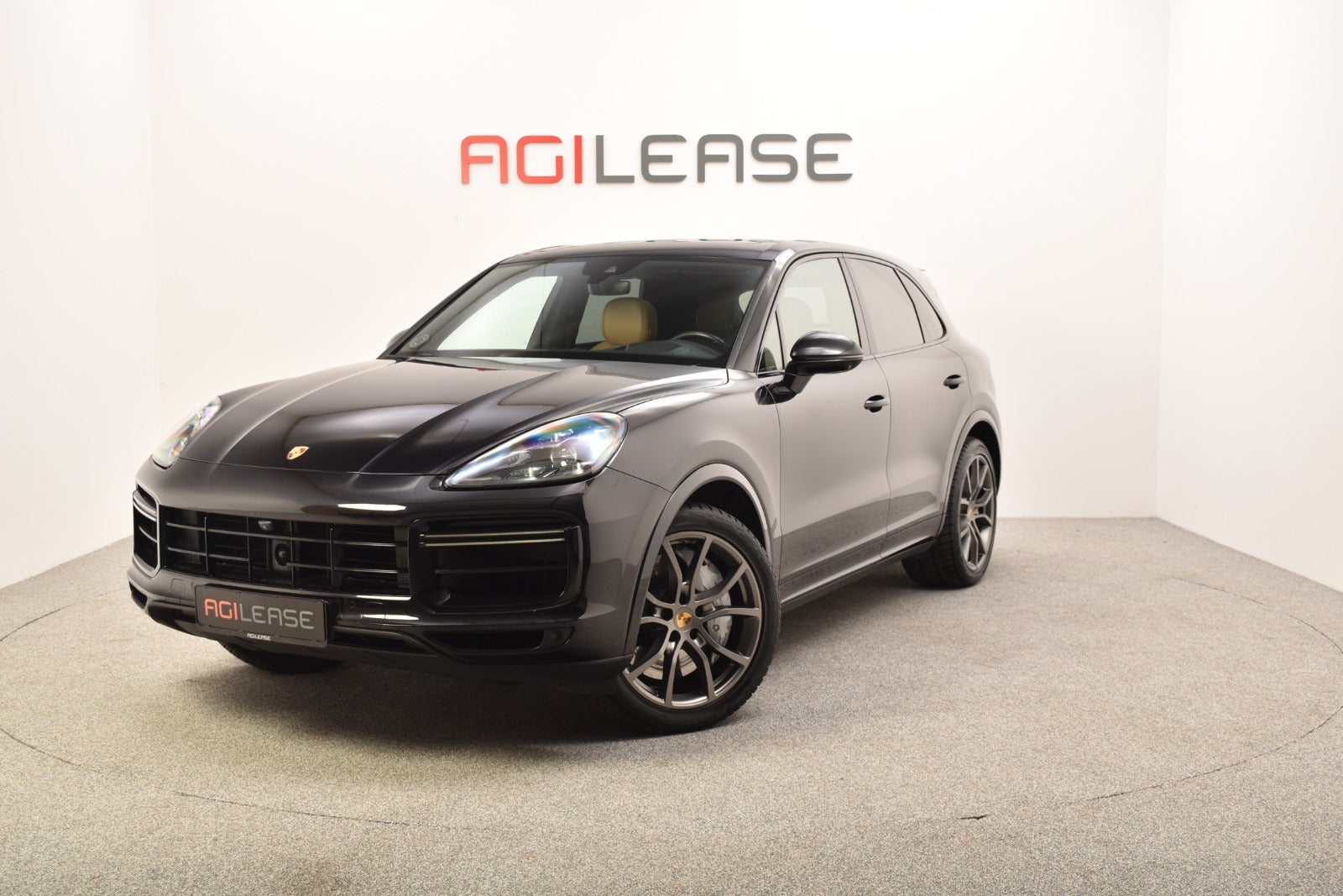 flexleasing-porsche-cayenne-turbo-40-tiptr-5d-findleasing