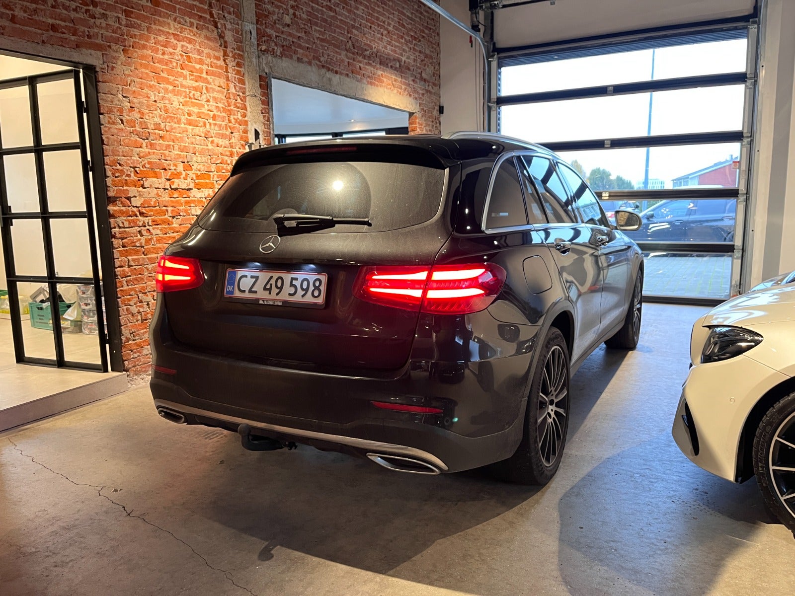 flexleasing-mercedes-glc350-d-30-amg-line-aut-4matic-5d-findleasing