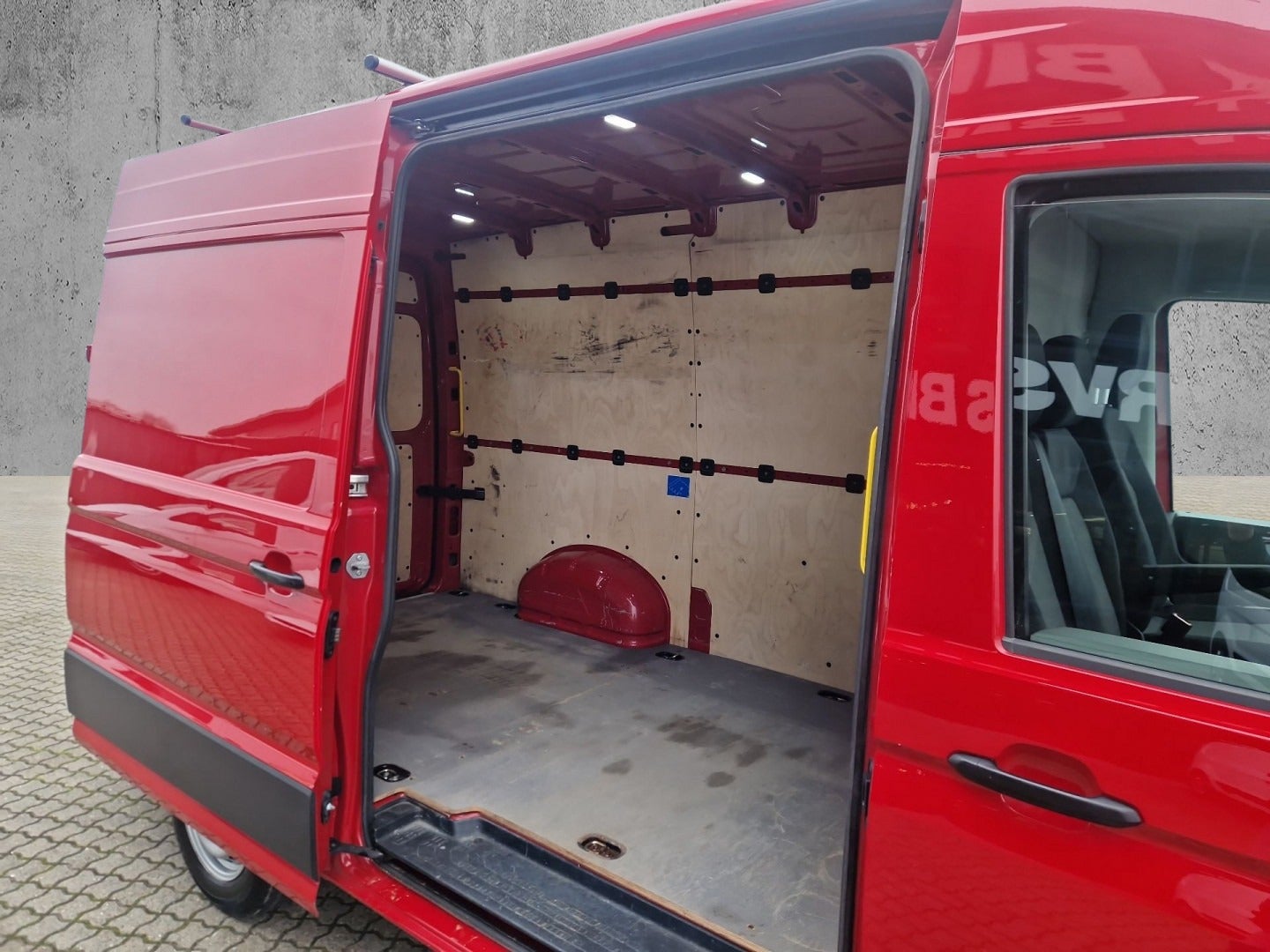 flexleasing-vw-crafter-35-20-tdi-177-kassevogn-l3h3-aut-findleasing