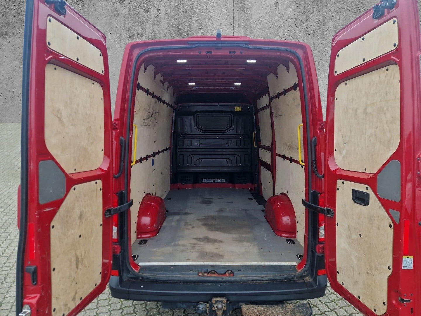 flexleasing-vw-crafter-35-20-tdi-177-kassevogn-l3h3-aut-findleasing