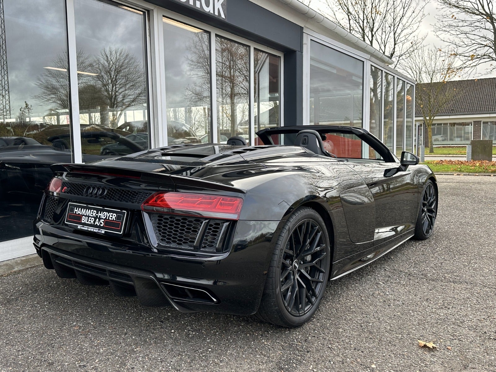 flexleasing-audi-r8-52-fsi-plus-spyder-quattro-s-tr-2d-findleasing