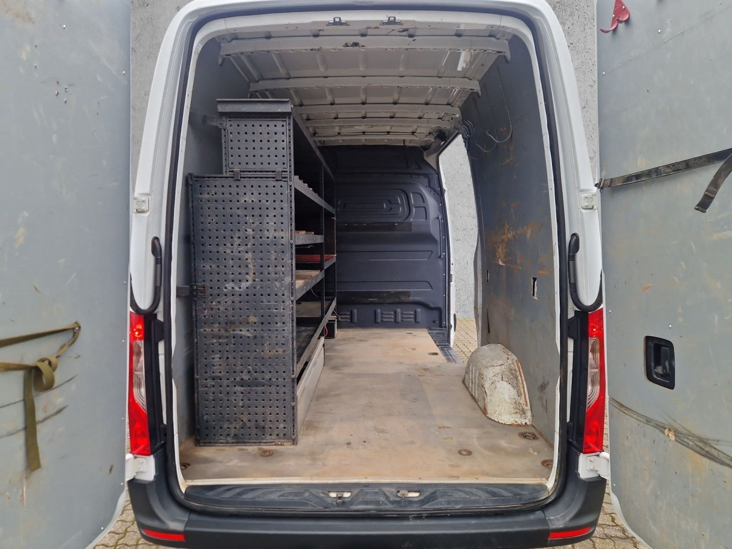 flexleasing-mercedes-sprinter-314-22-cdi-a2-kassevogn-aut-fwd-findleasing