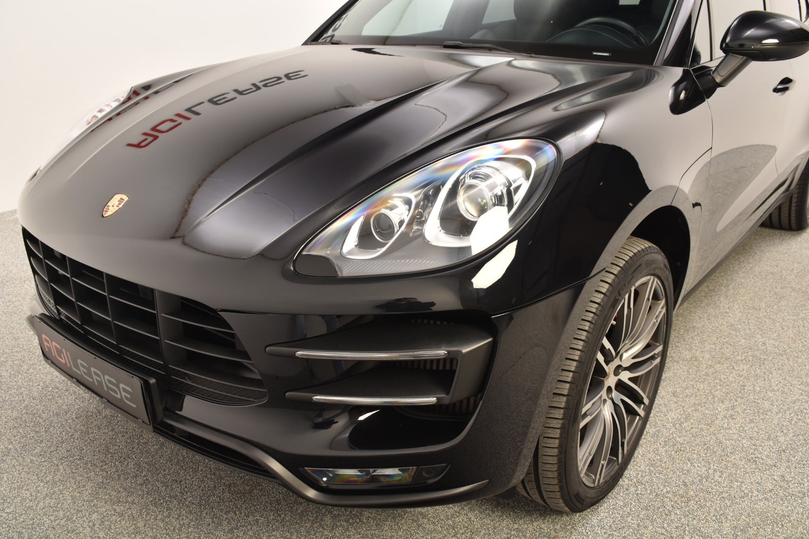 flexleasing-porsche-macan-turbo-36-pdk-5d-findleasing