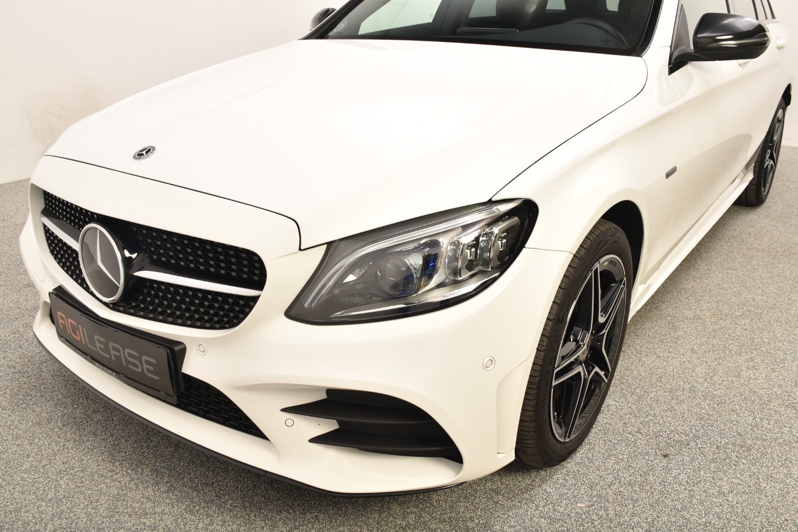 flexleasing-mercedes-c300-de-20-amg-line-night-edition-stc-aut-5d-findleasing