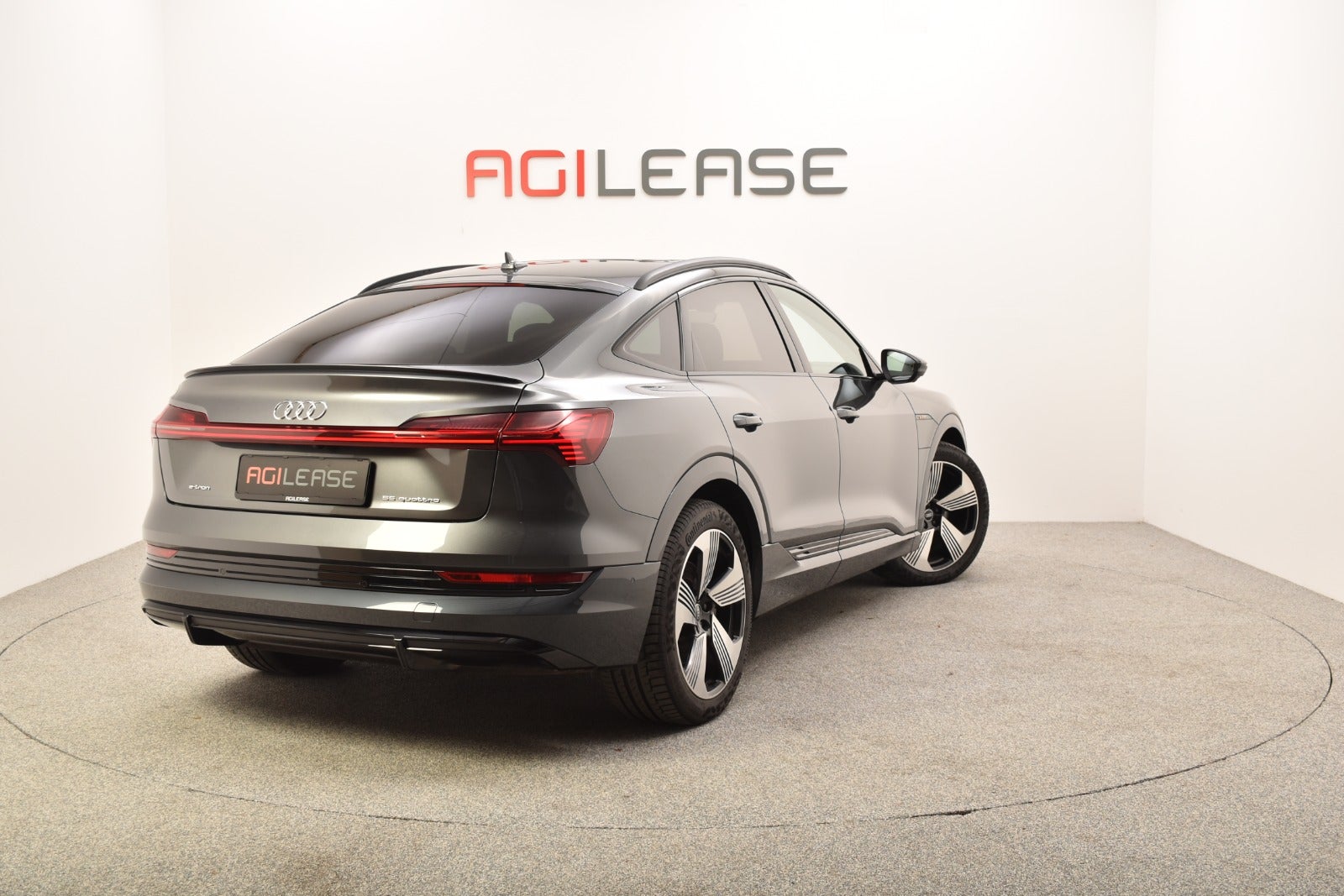 flexleasing-audi-e-tron-55-s-line-sportback-quattro-5d-findleasing