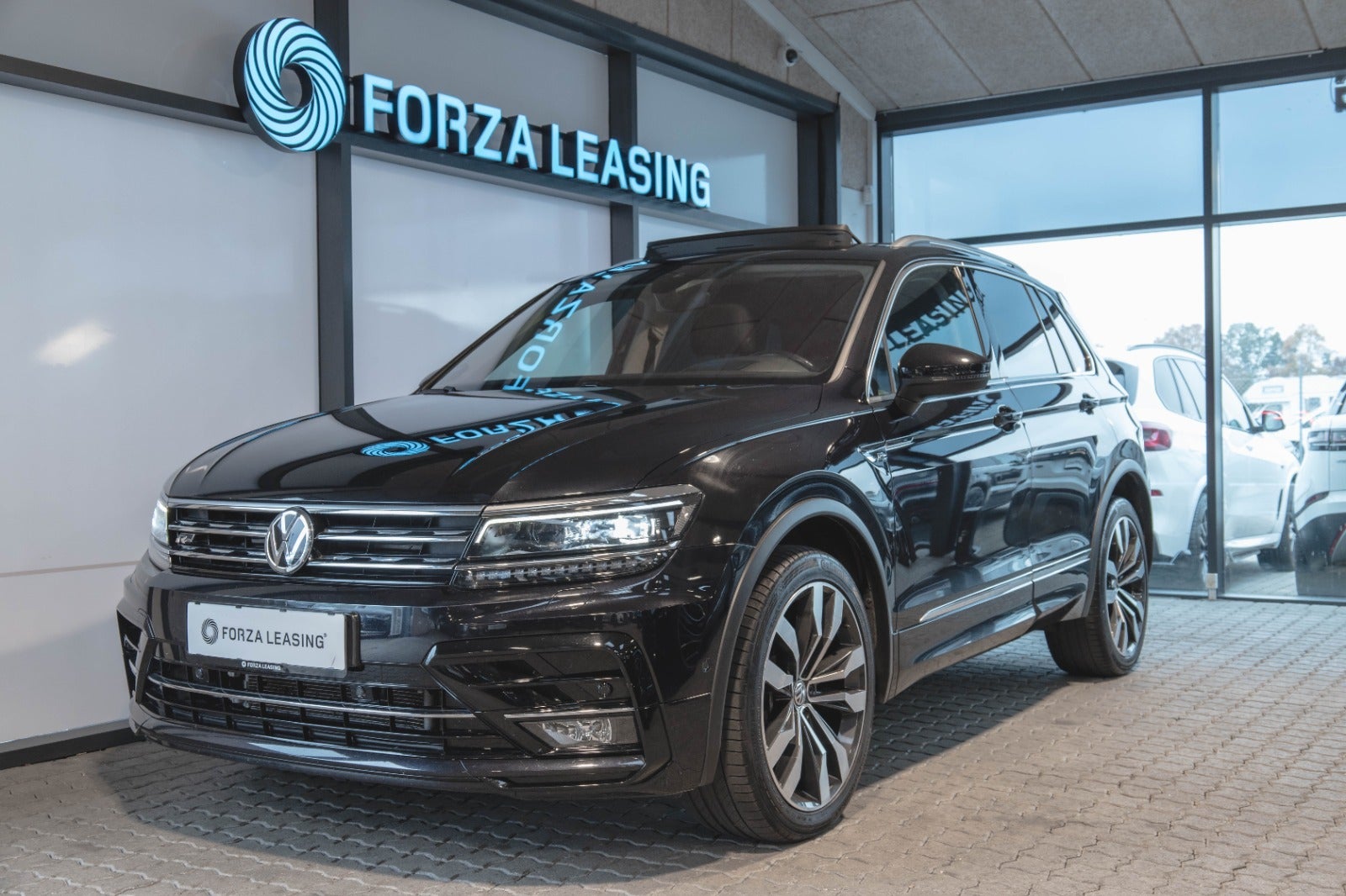 flexleasing-vw-tiguan-20-tdi-240-highline-dsg-4motion-5d-findleasing