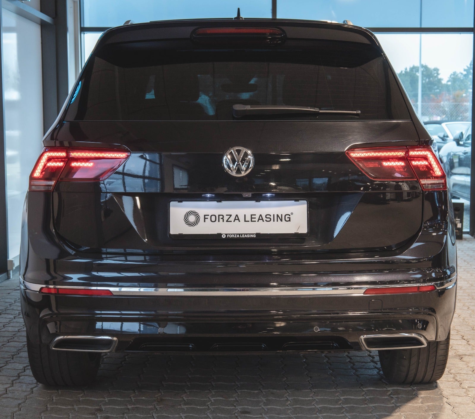 flexleasing-vw-tiguan-20-tdi-240-highline-dsg-4motion-5d-findleasing