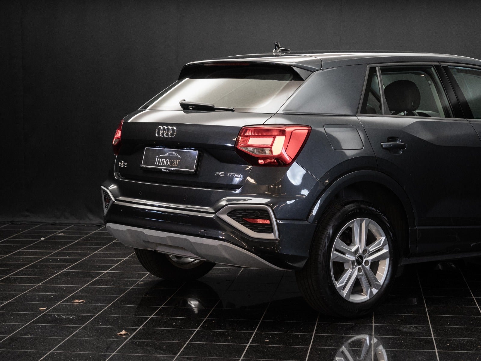 flexleasing-audi-q2-35-tfsi-prestige-s-tr-5d-findleasing