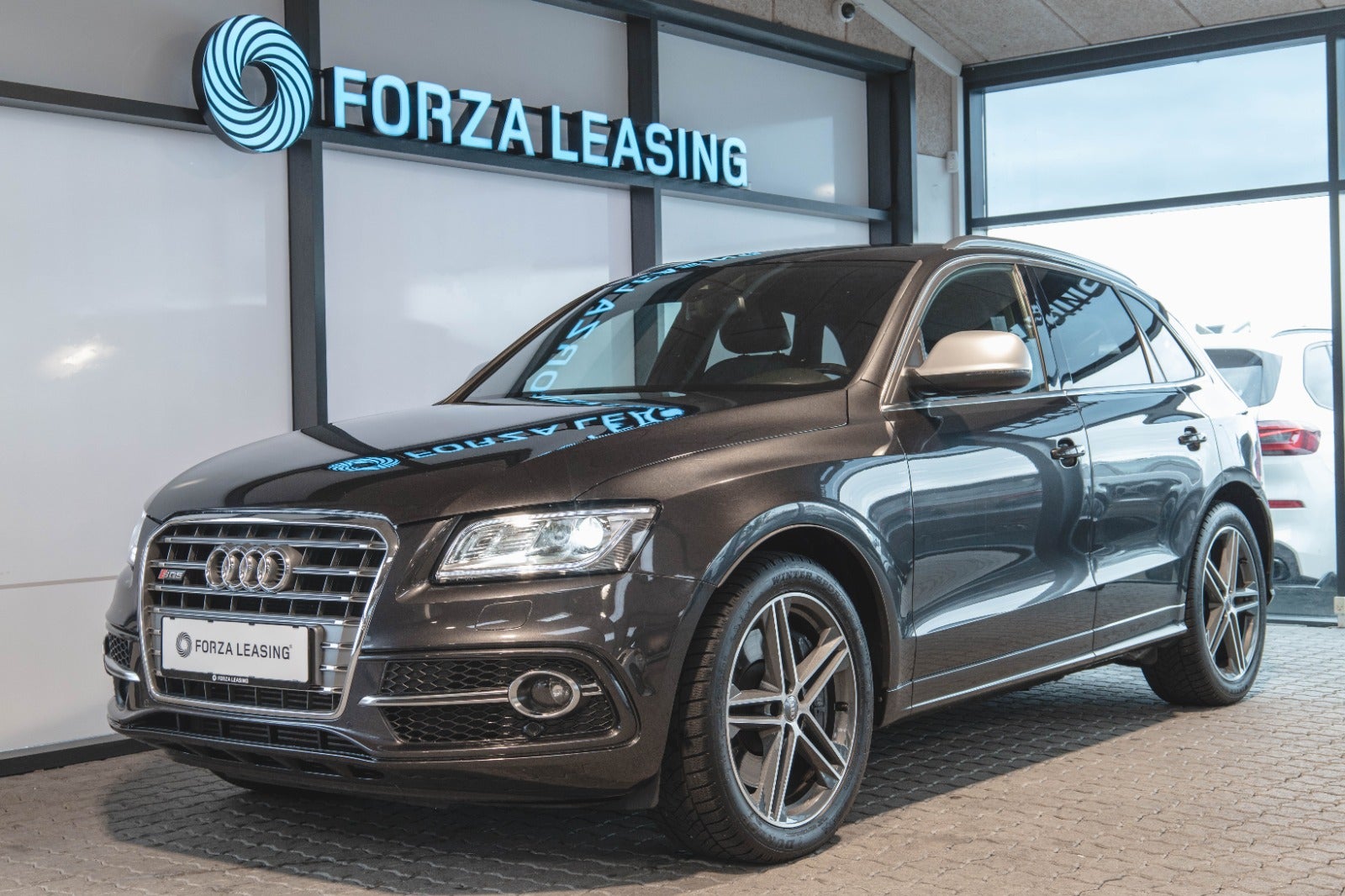 flexleasing-audi-sq5-30-tdi-313-quattro-tiptr-5d-findleasing