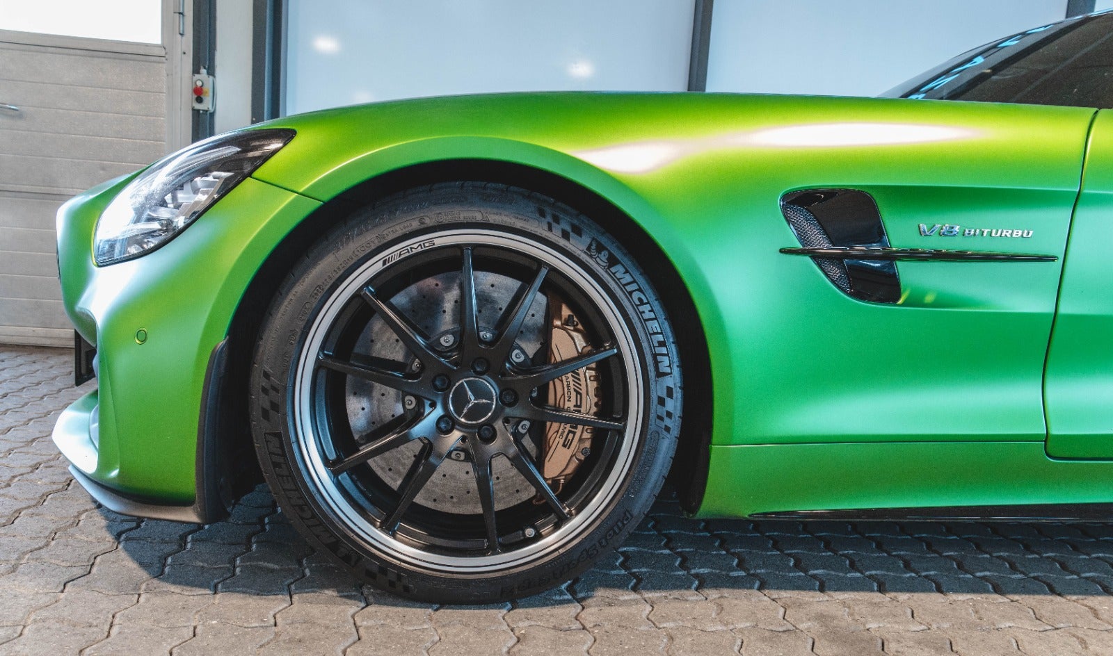 flexleasing-mercedes-amg-gt-r-40-aut-2d-findleasing