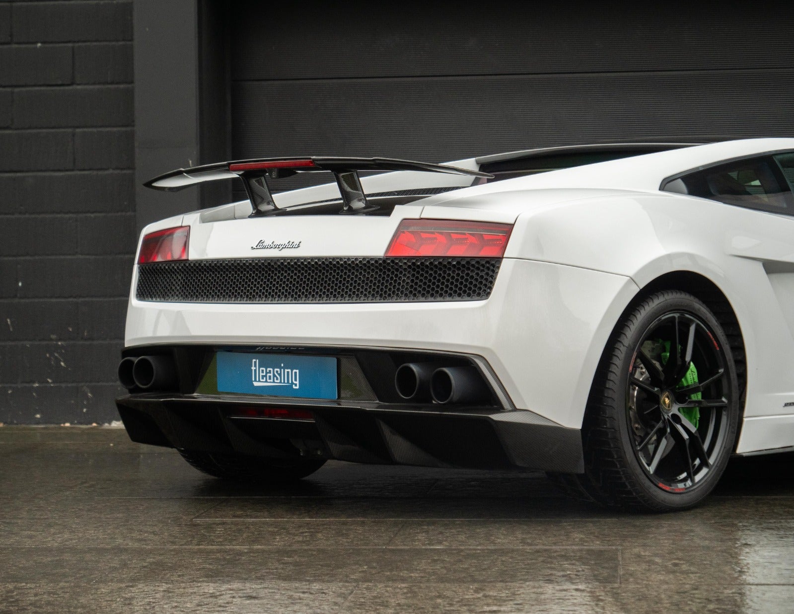 flexleasing-lamborghini-gallardo-52-lp570-4-superleggerra-e-gear-2d-findleasing