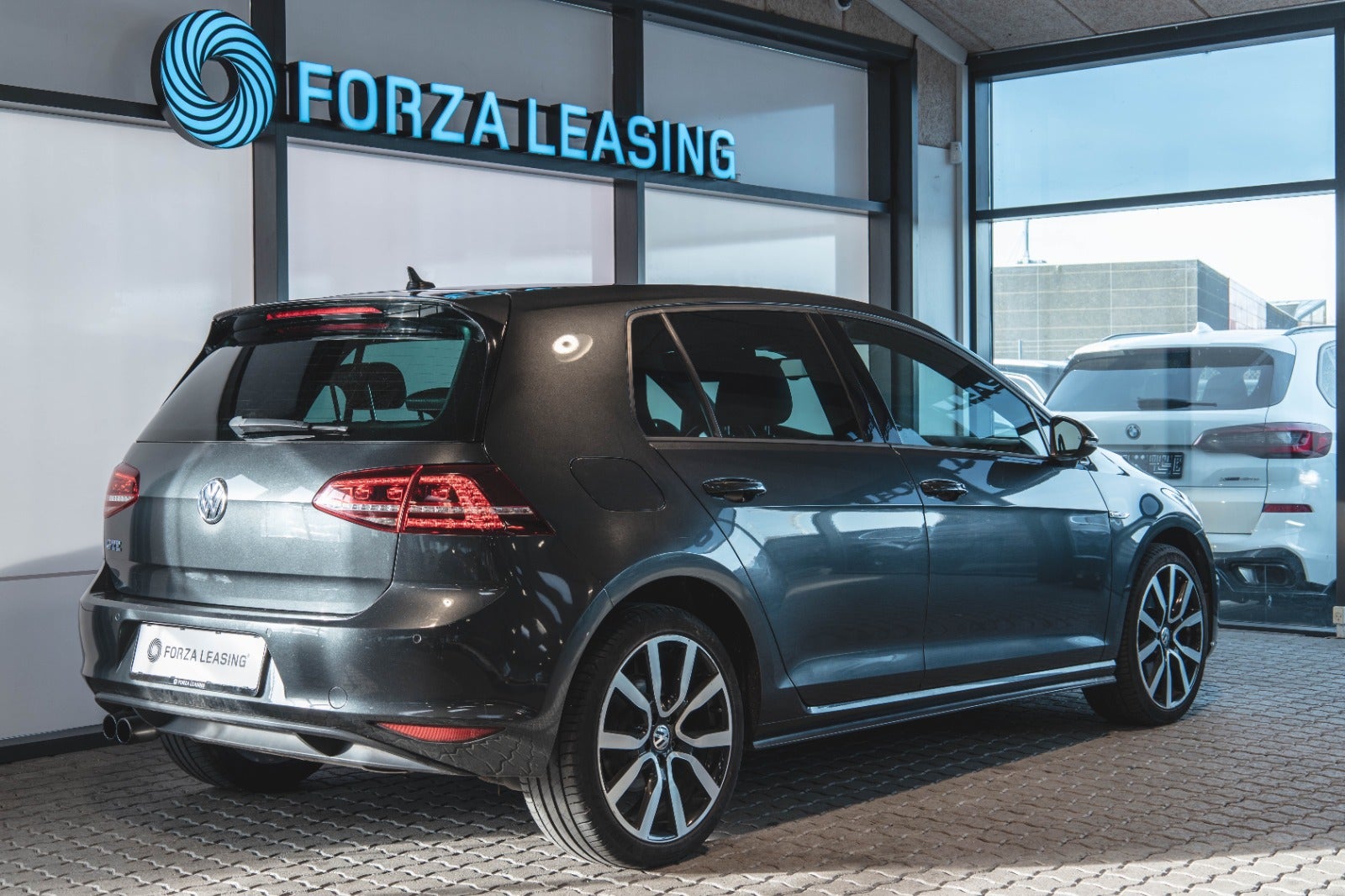 flexleasing-vw-golf-vii-14-gte-dsg-5d-findleasing