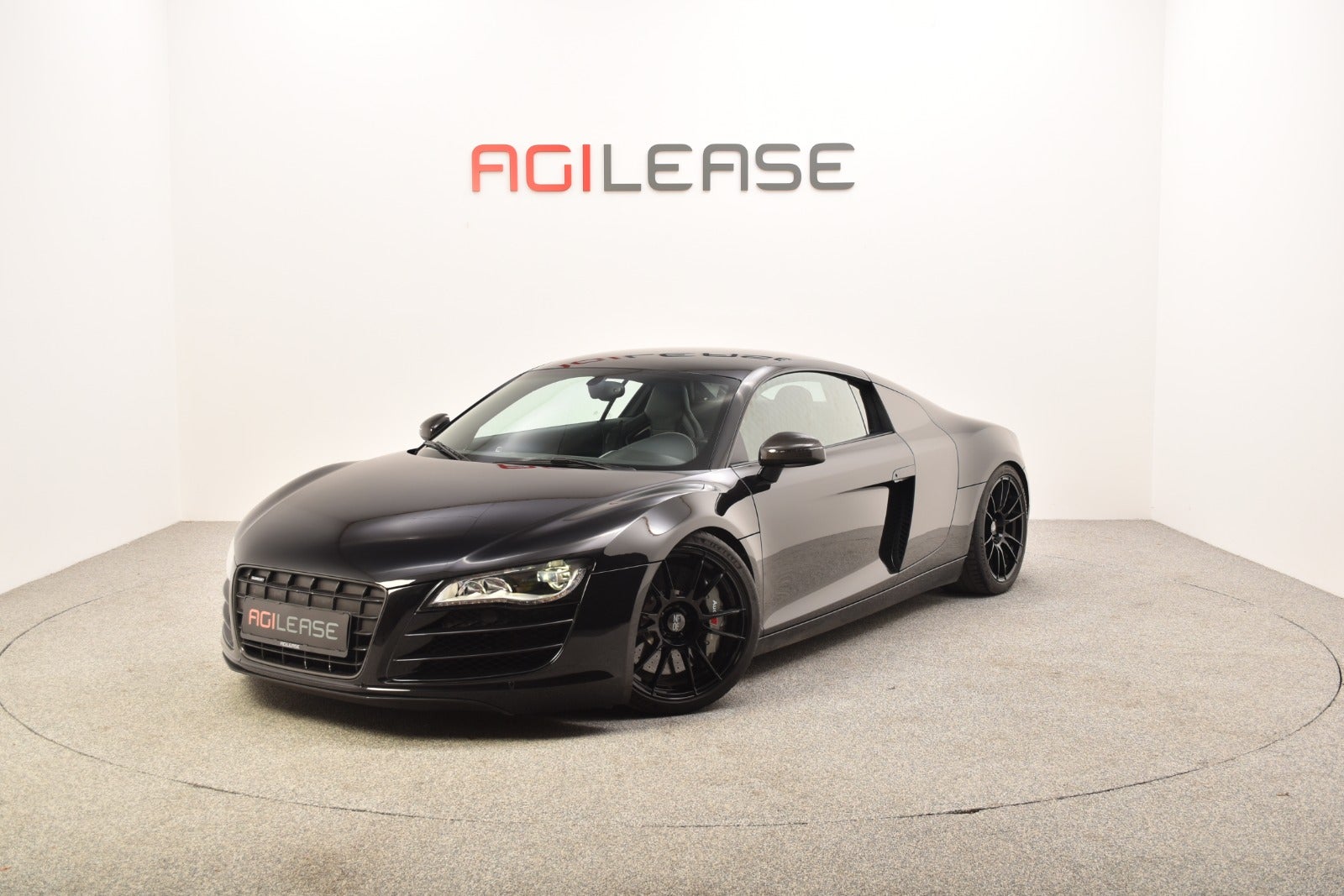 flexleasing-audi-r8-42-fsi-coupe-quattro-r-tr-2d-findleasing