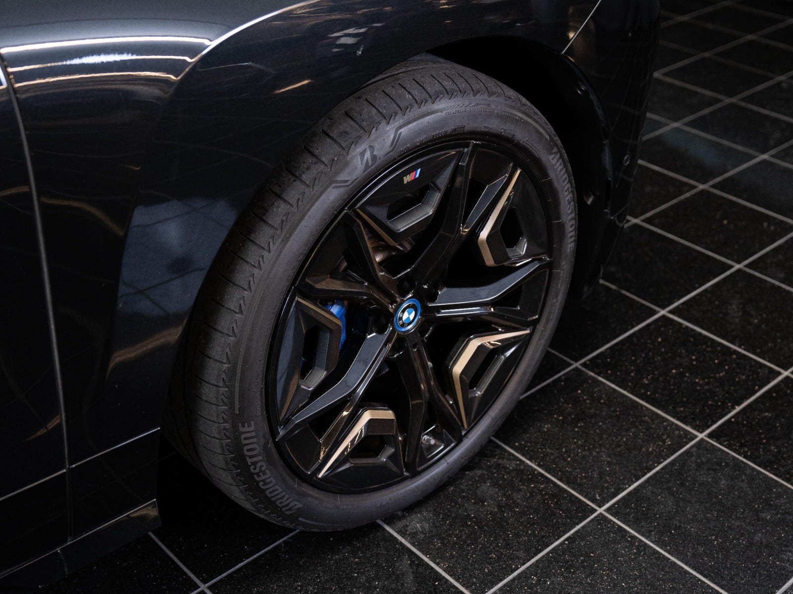 flexleasing-bmw-ix-m60-xdrive50-5d-findleasing