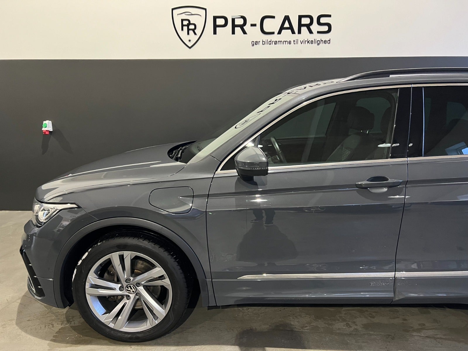 flexleasing-vw-tiguan-14-ehybrid-r-line-dsg-5d-findleasing