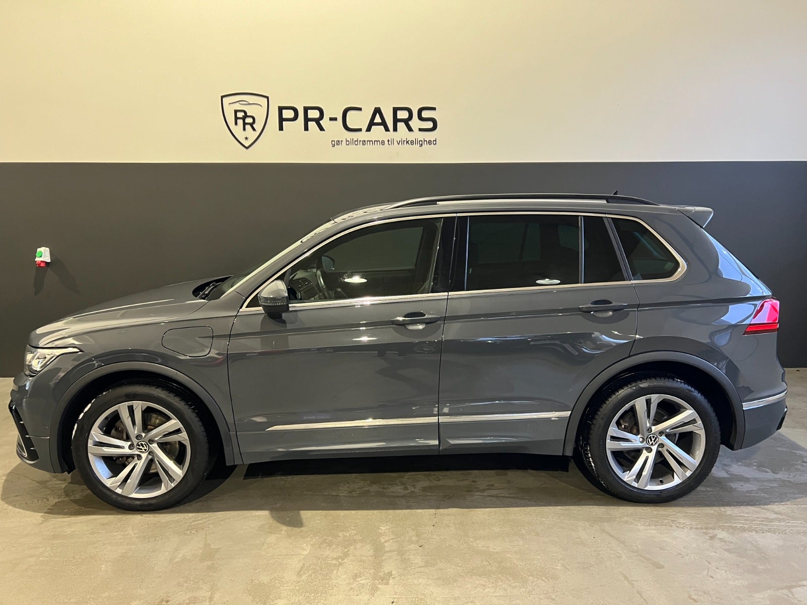 flexleasing-vw-tiguan-14-ehybrid-r-line-dsg-5d-findleasing