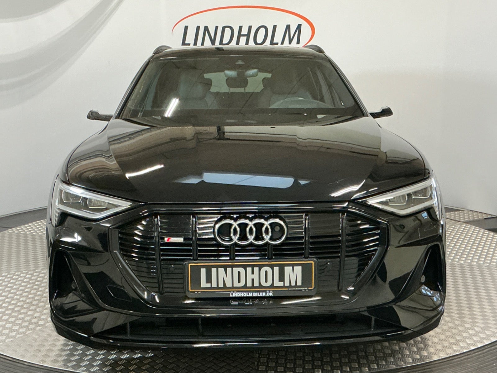 flexleasing-audi-e-tron-55-s-line-quattro-5d-findleasing