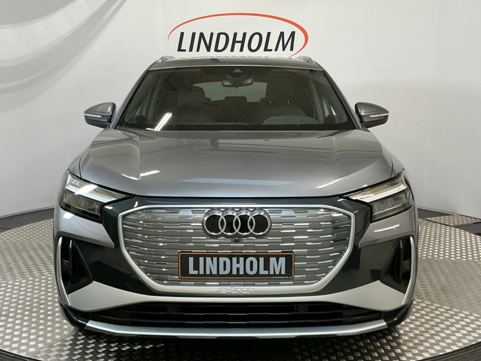 flexleasing-audi-q4-e-tron-40-attitude-s-line-5d-findleasing