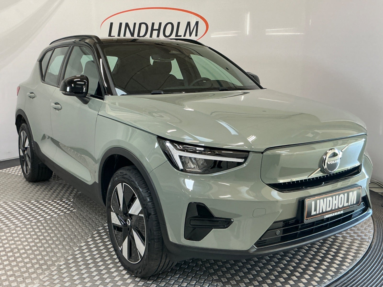 flexleasing-volvo-xc40-recharge-extended-range-plus-5d-findleasing