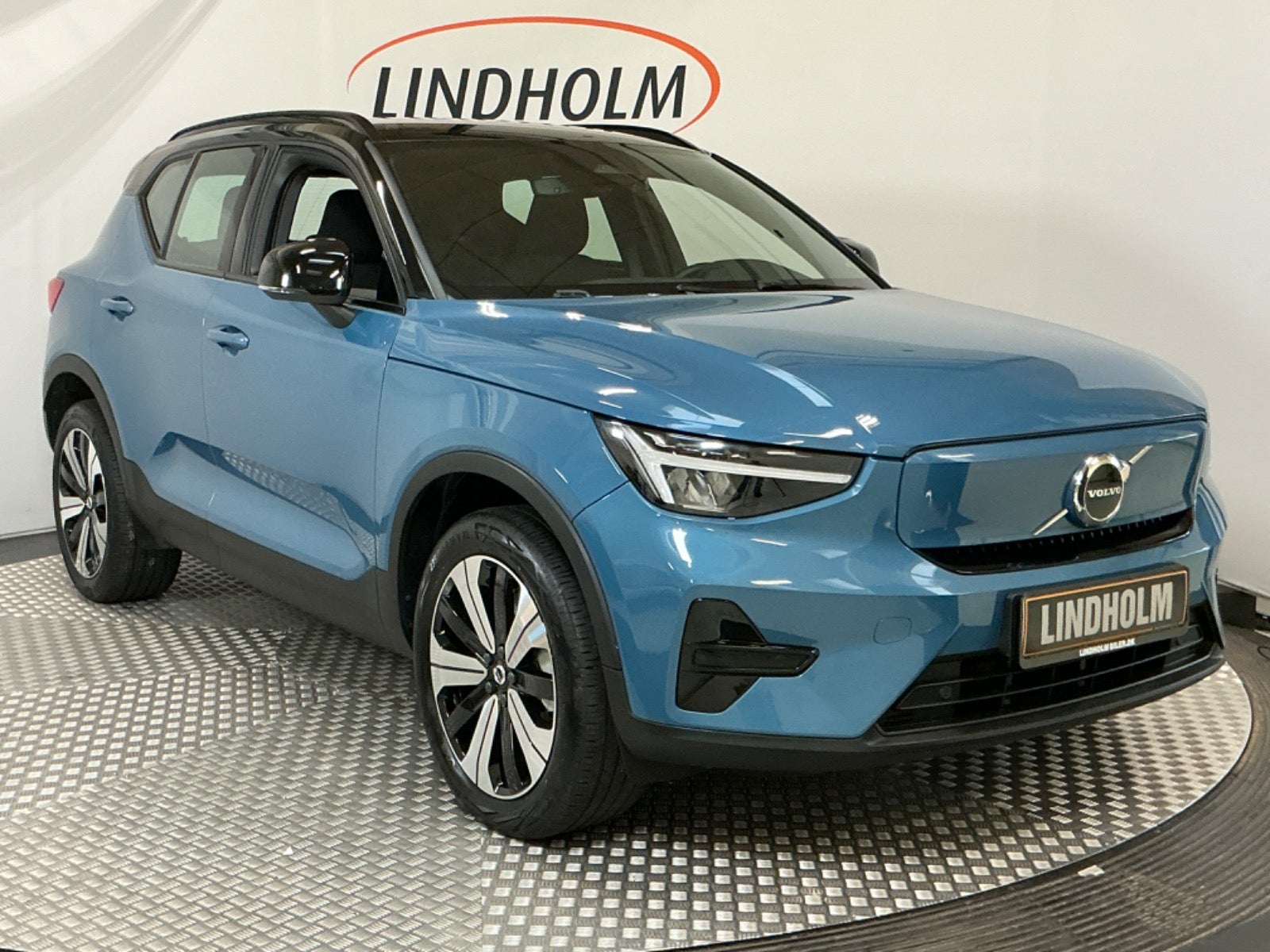 flexleasing-volvo-xc40-p6-recharge-core-5d-findleasing