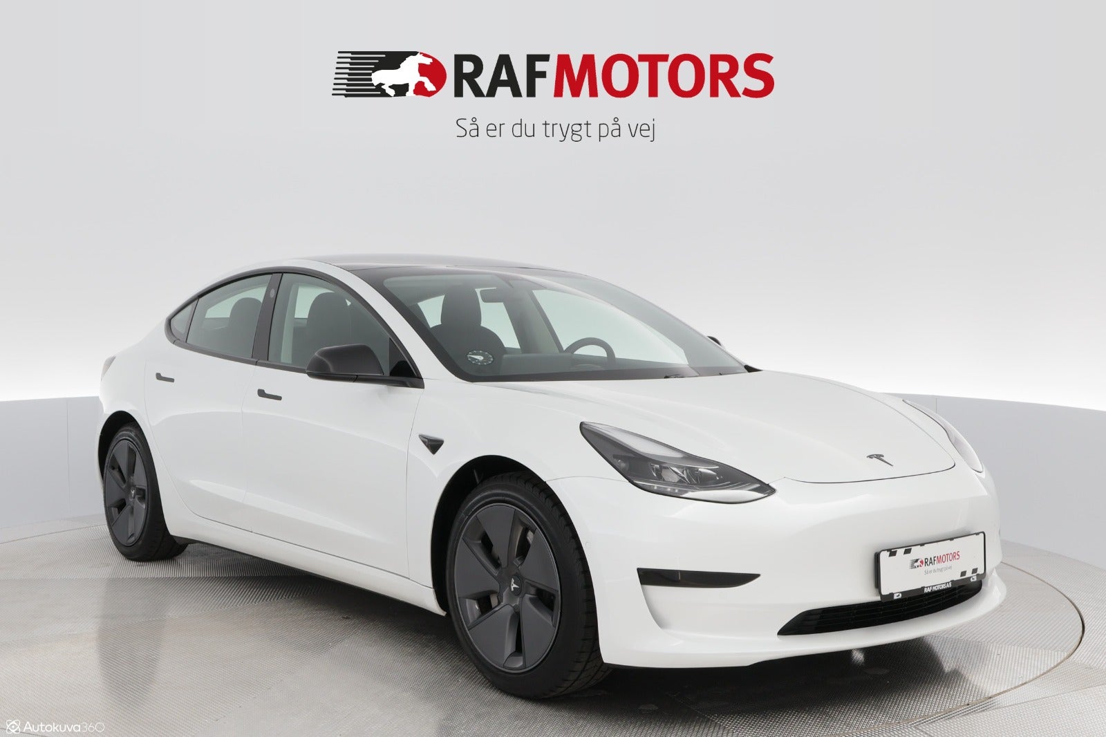 flexleasing-tesla-model-3-standard-range-rwd-4d-findleasing