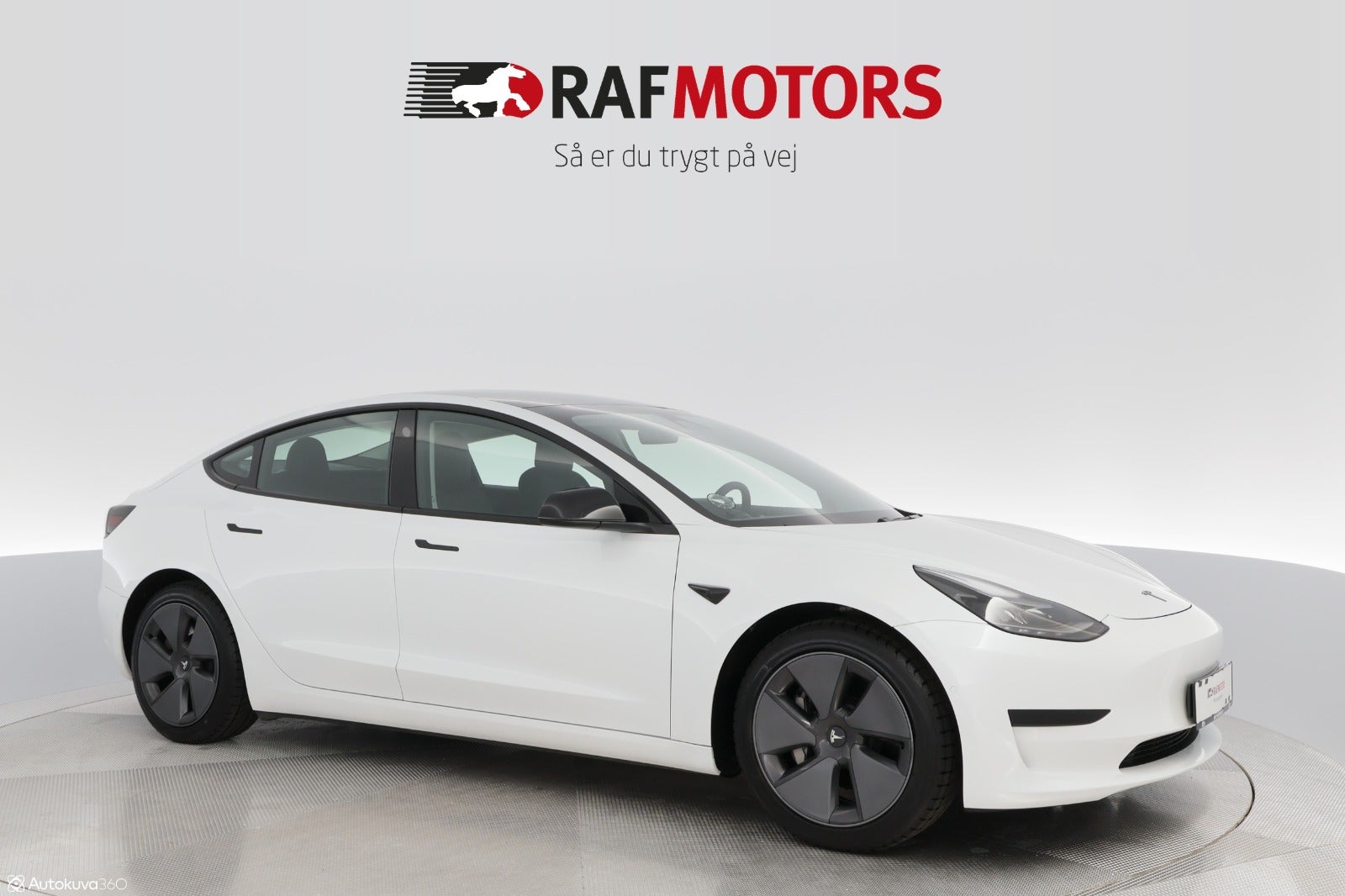 flexleasing-tesla-model-3-standard-range-rwd-4d-findleasing