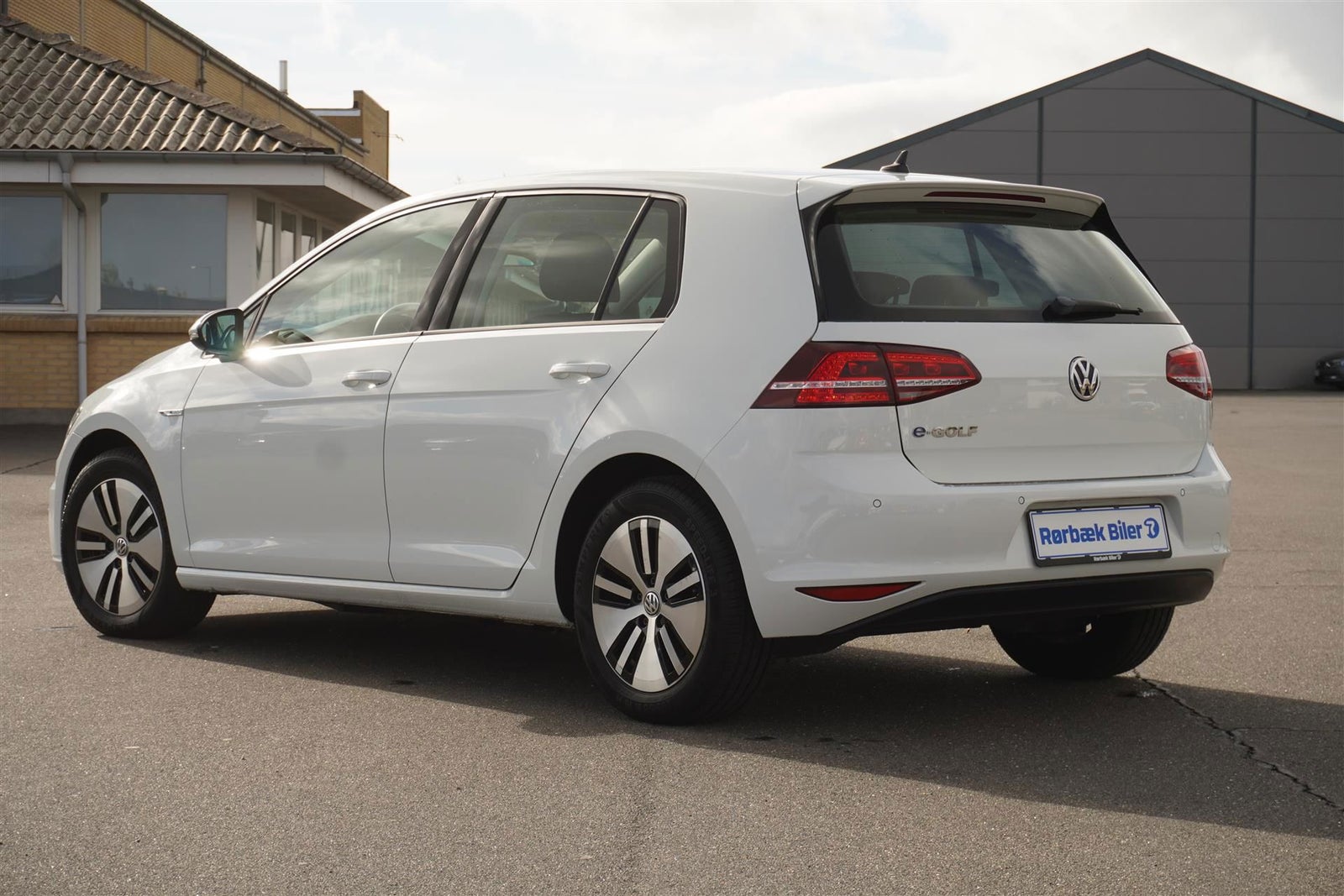 flexleasing-vw-e-golf-vii-5d-findleasing