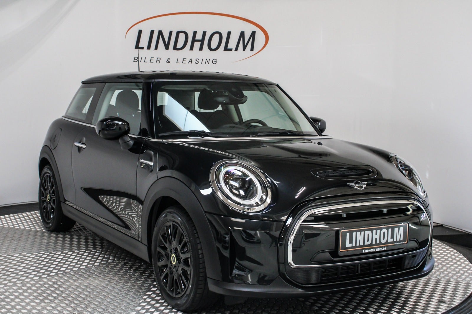 flexleasing-mini-cooper-se-classic-trim-3d-findleasing