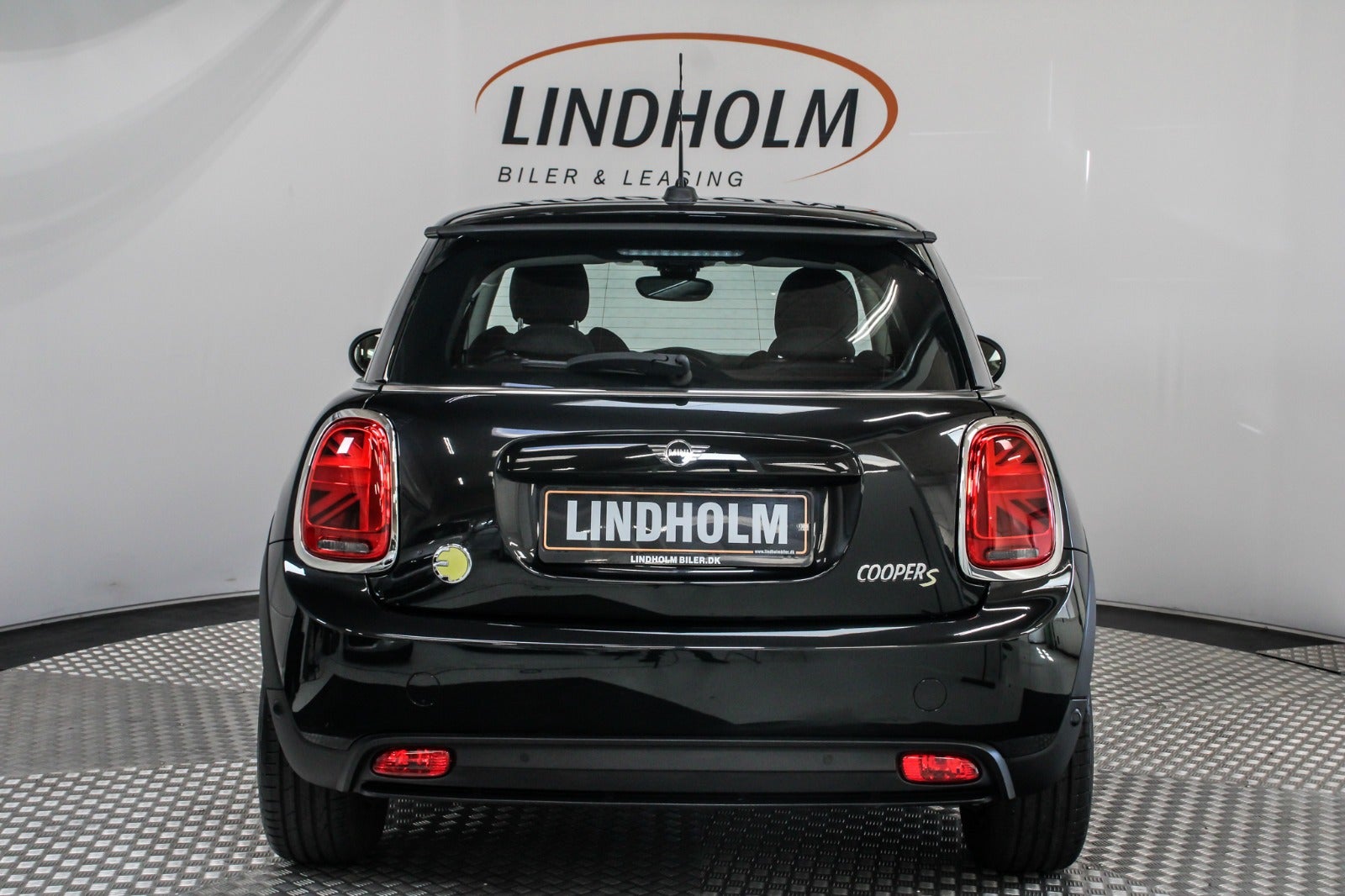 flexleasing-mini-cooper-se-classic-trim-3d-findleasing