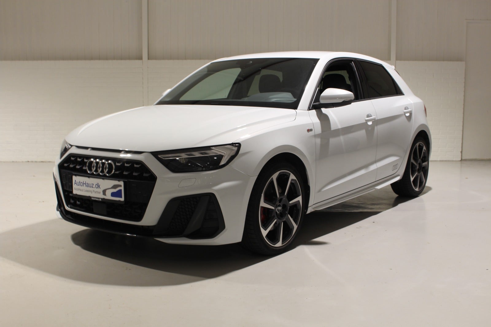 flexleasing-audi-a1-40-tfsi-s-line-sportback-s-tr-5d-findleasing